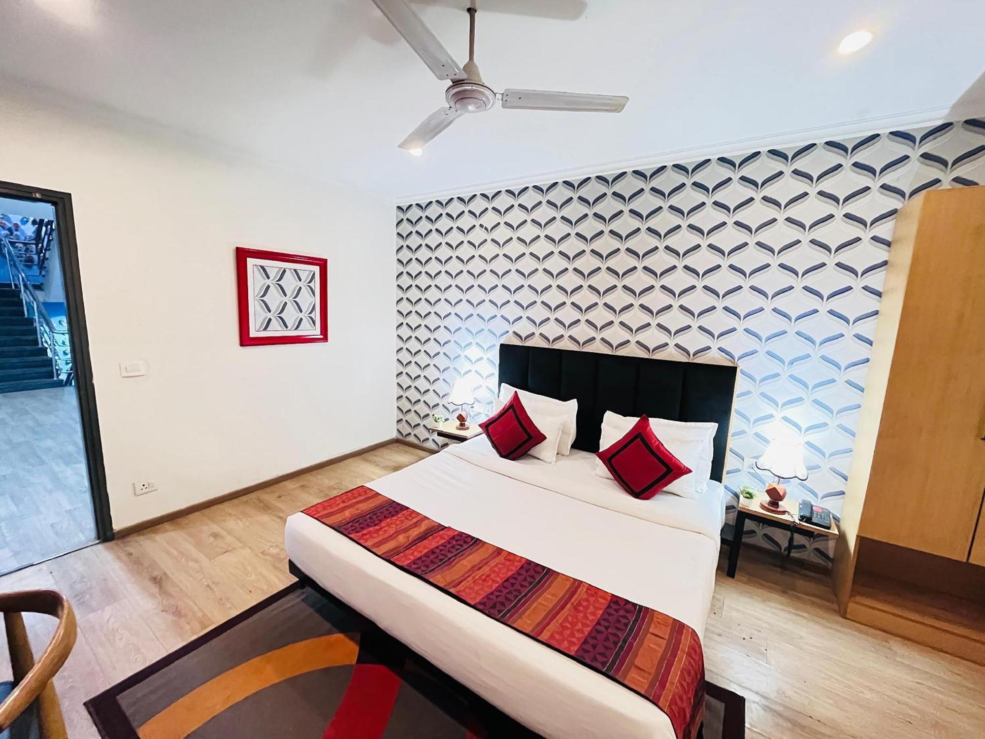 Qotel Hotel Chhatarpur - Oppsite Tivoli Garden نيودلهي المظهر الخارجي الصورة
