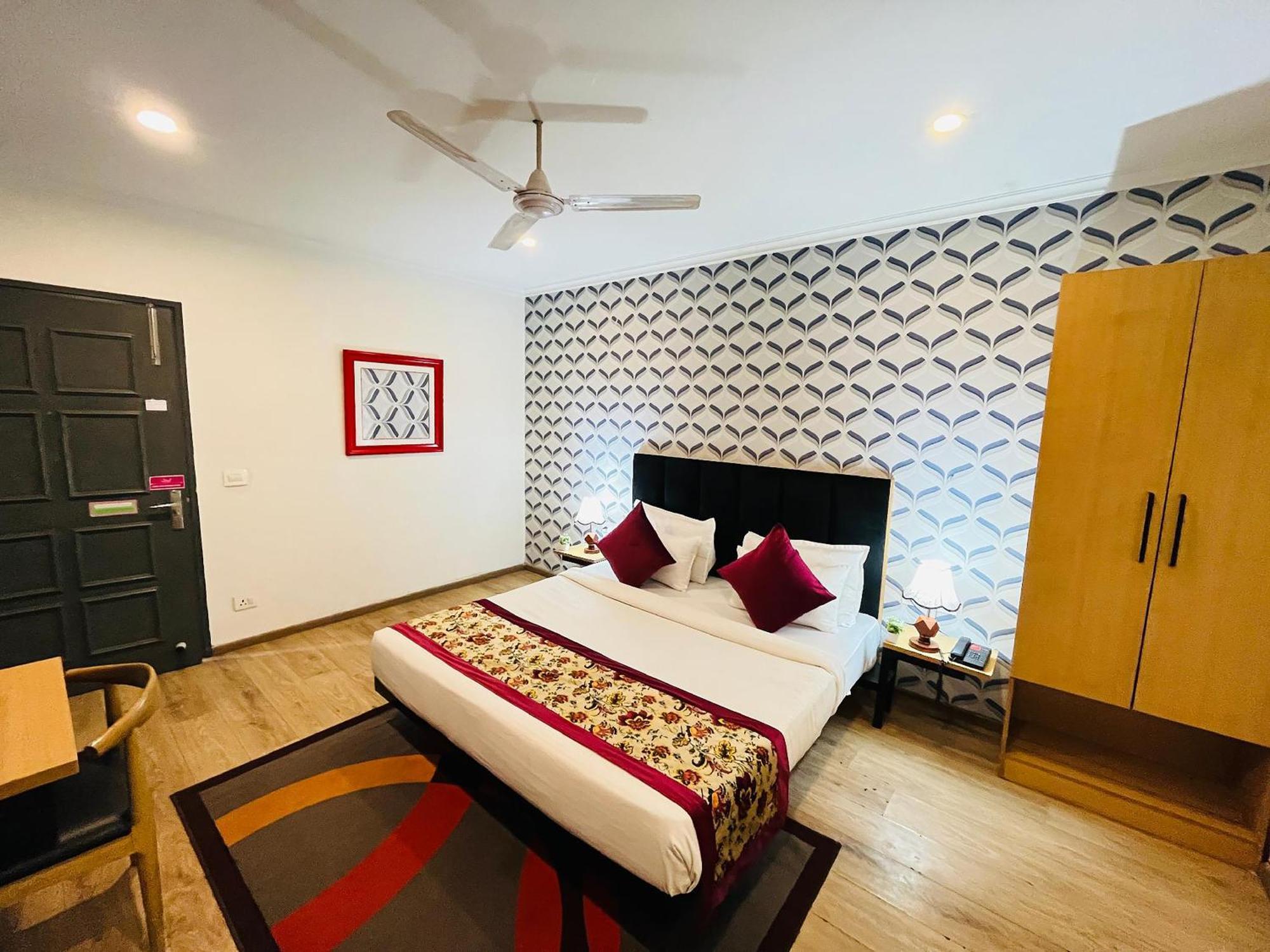 Qotel Hotel Chhatarpur - Oppsite Tivoli Garden نيودلهي المظهر الخارجي الصورة